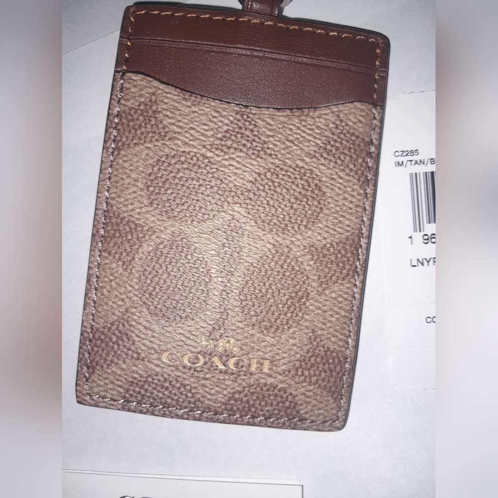 New Coach Notebook & Matching ID Lanyard In Sing. Tan/Brown Gold NWT - Picture 7 of 13